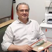 دکتر داریوش خردور
