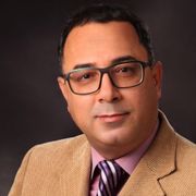 دکتر نجف گلزار