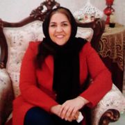 سمیه مقدم