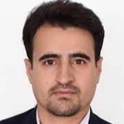 الیاس اکبری
