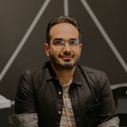 دکتر شاهین شمس