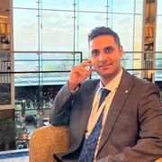 دکتر احسان مشتاقی