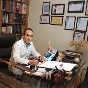 دکتر فرزاد پژنگ