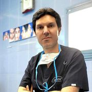 دکتر افشین فتحی