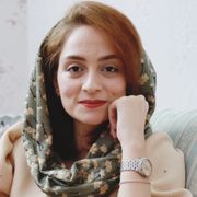 نازنین حنیفه زاده
