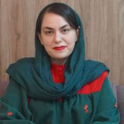 هلیا زرشناس