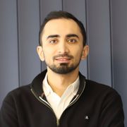 دکتر توحید بابائی