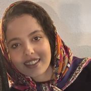 نیلوفر آقایی نژاد