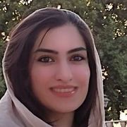 منا عزیزی
