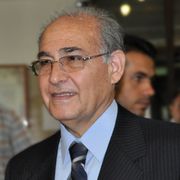 دکتر مجتبی وحیدگلپایگانی