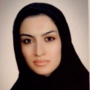 منا عزیزی
