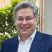 دکتر مانی قربان زاده اقدم