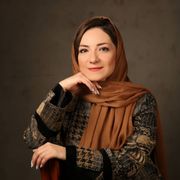 لیلا کریم خان