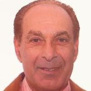 دکتر منوچهر کمیلی