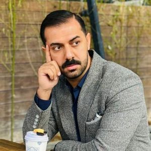دکتر سیدامیر حسینی