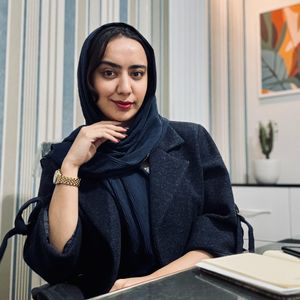 دکتر زهرا کوهساری