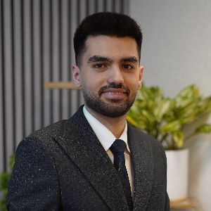دکتر علیرضا محقق