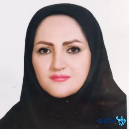 زینب زارعی