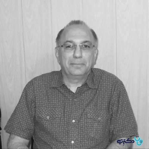 دکتر سید منصور حسینی