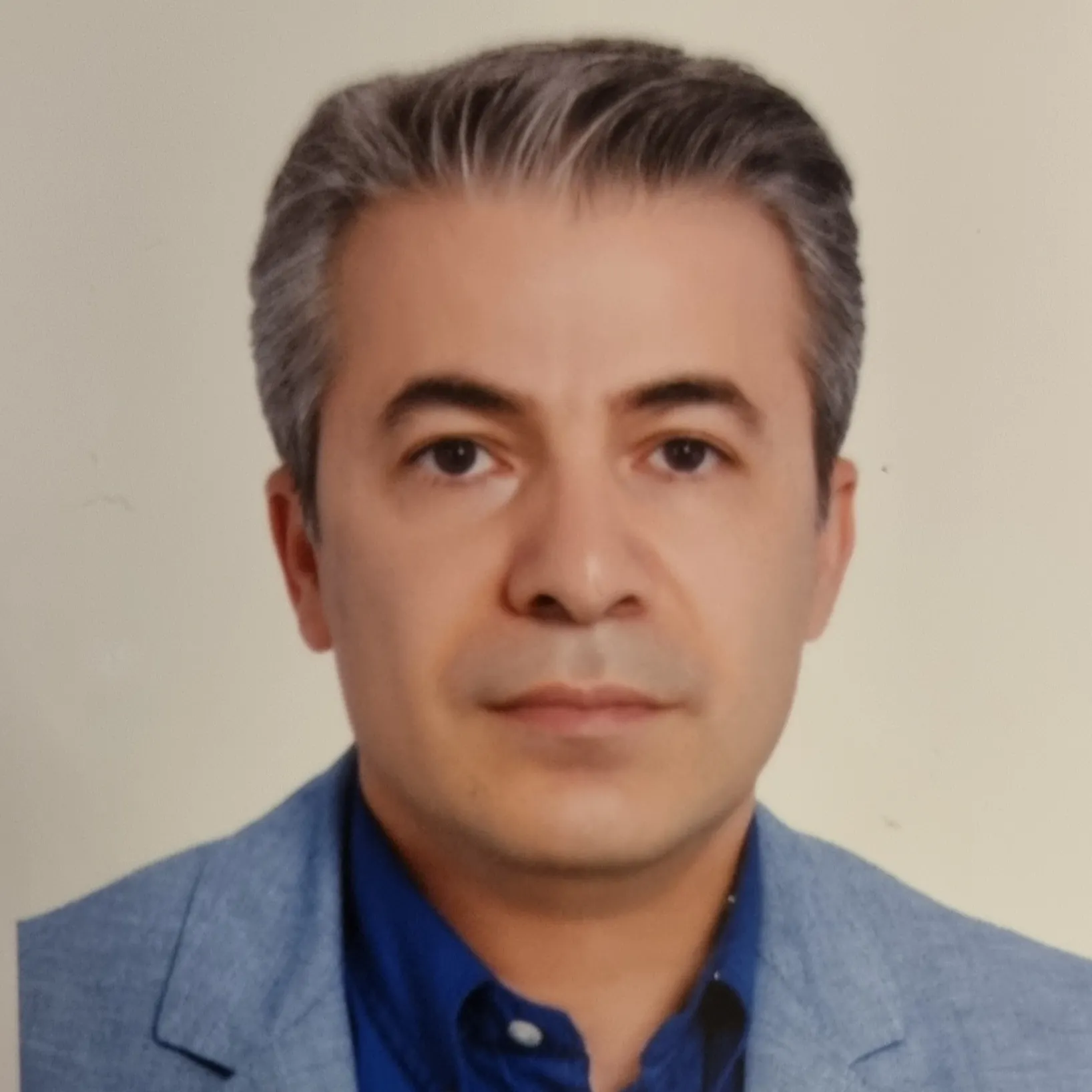 دکتر محمود نامدار