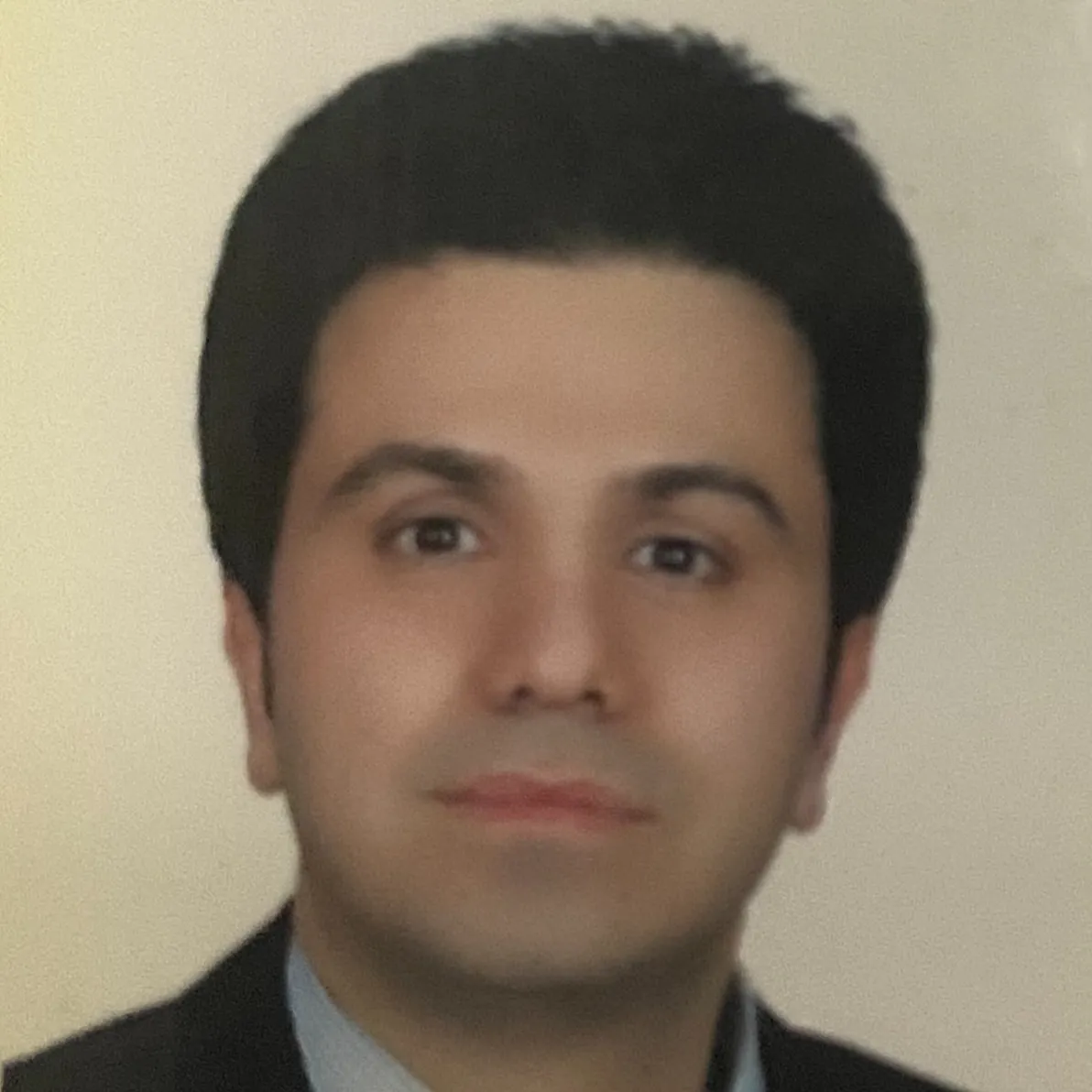 دکتر فرهاد گیویان