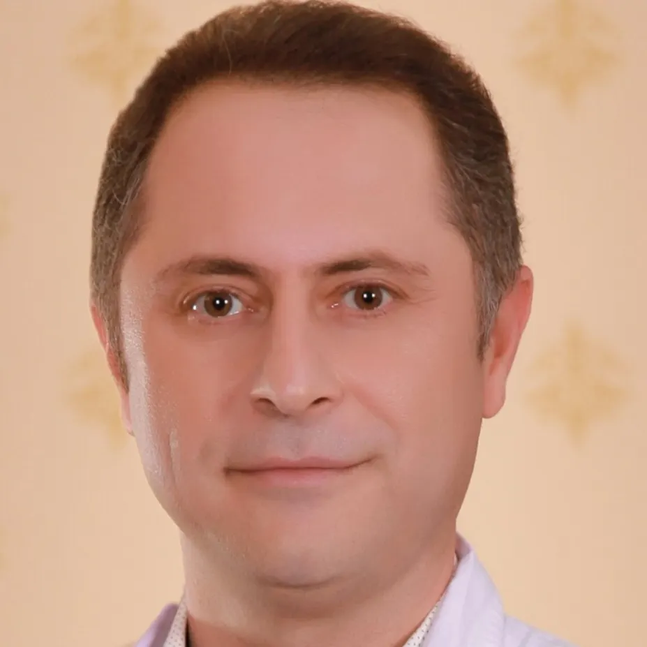 دکتر کامیار شاطری