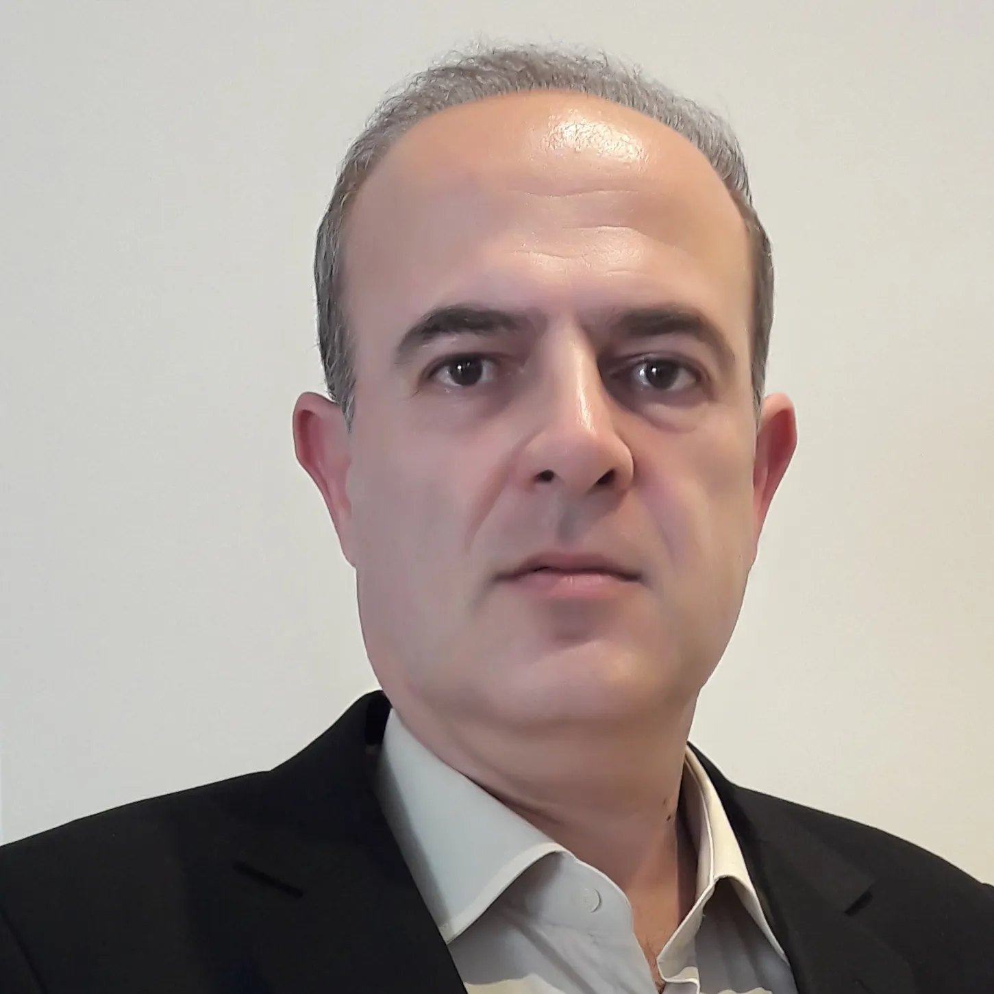 دکتر نادر جنگی اسگوئی