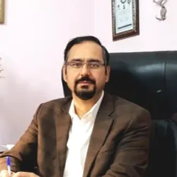 دکتر نورالله اشراقی