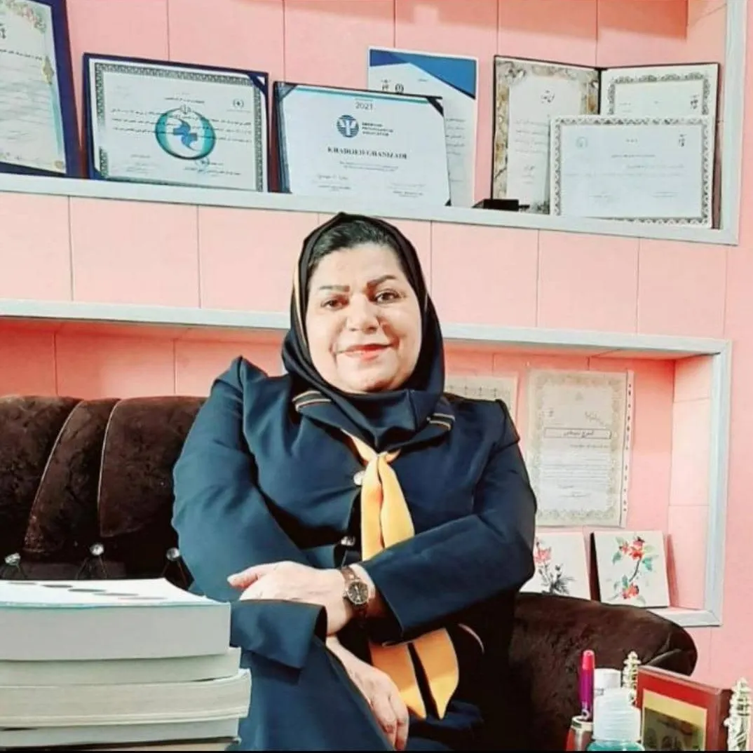 خدیجه غنی زاده