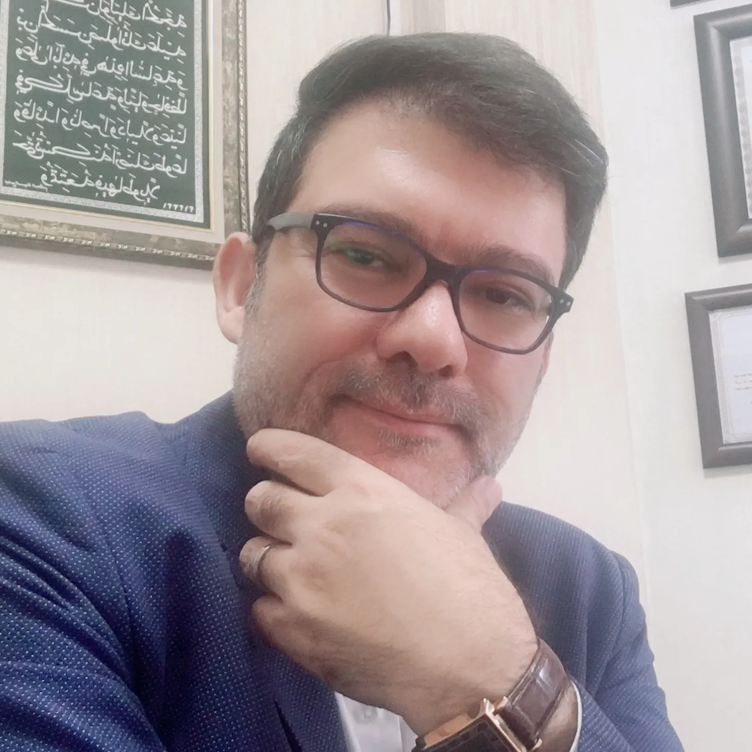 دکتر علیرضا مستقیمی