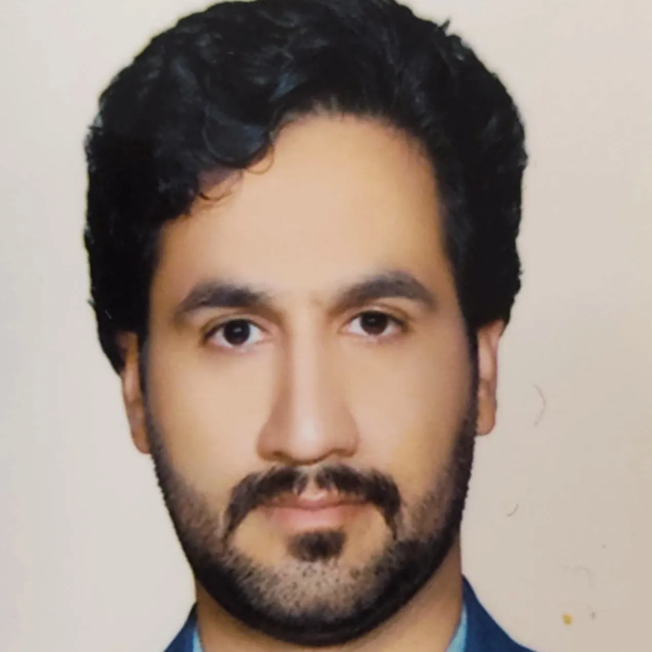 مصطفی عرب