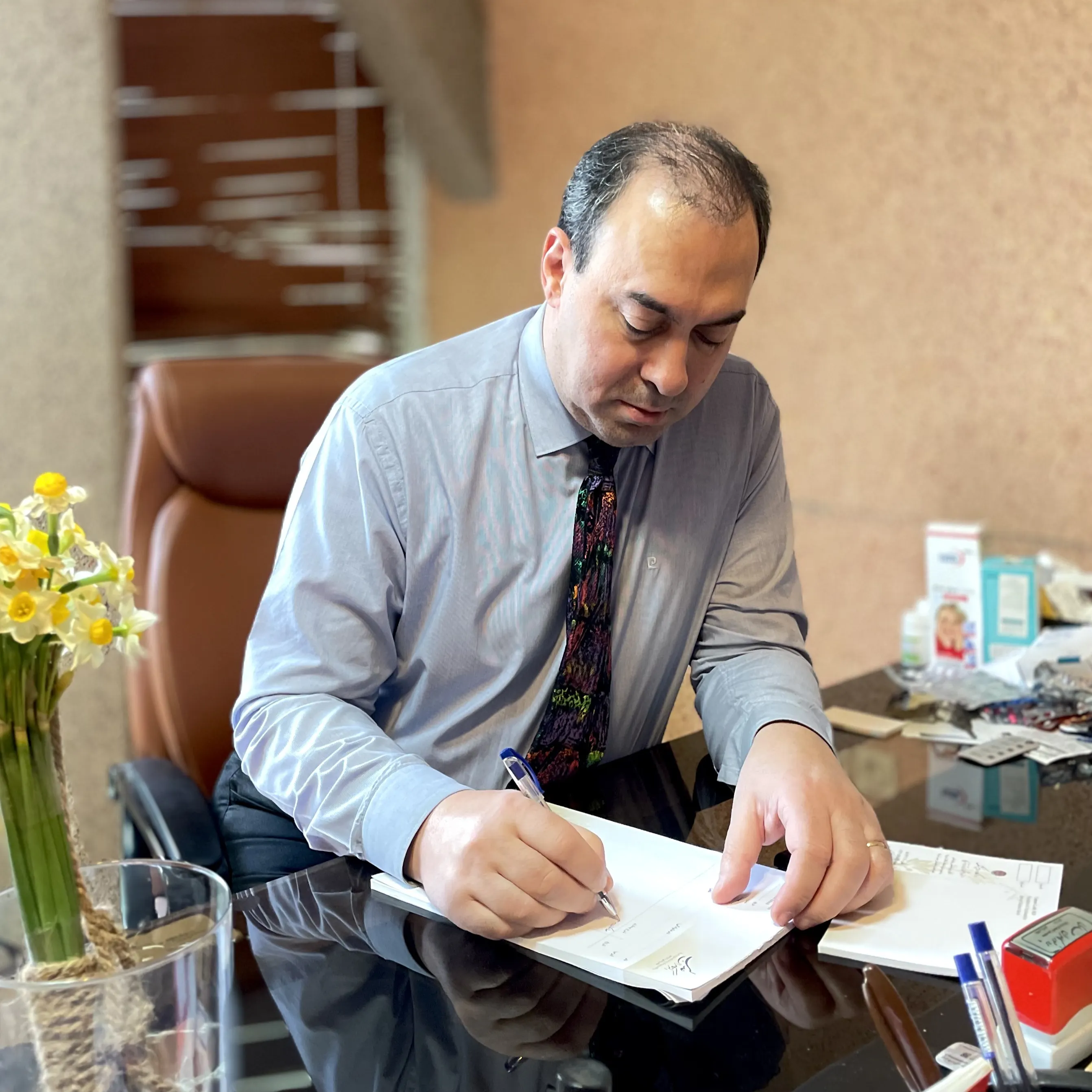 دکتر پرفسور کامران عدلی