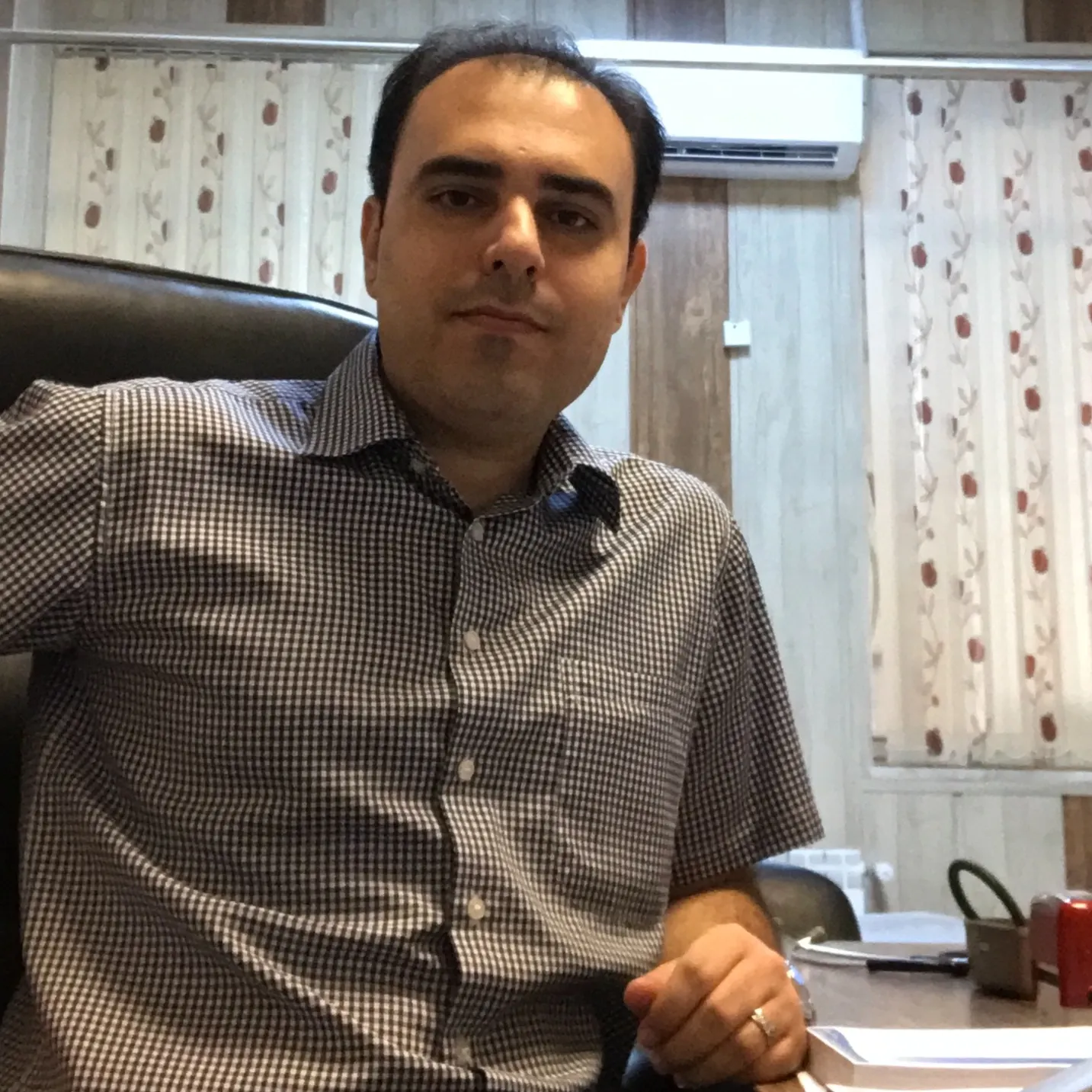 دکتر احسان رحمانیان