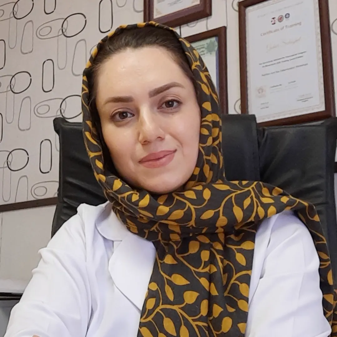 مریم کامکار