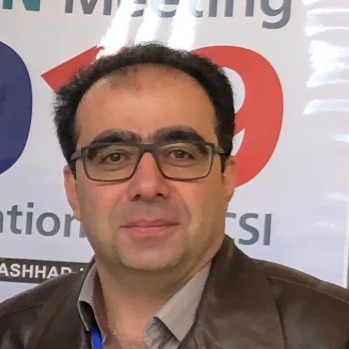 دکتر حسین فتحی