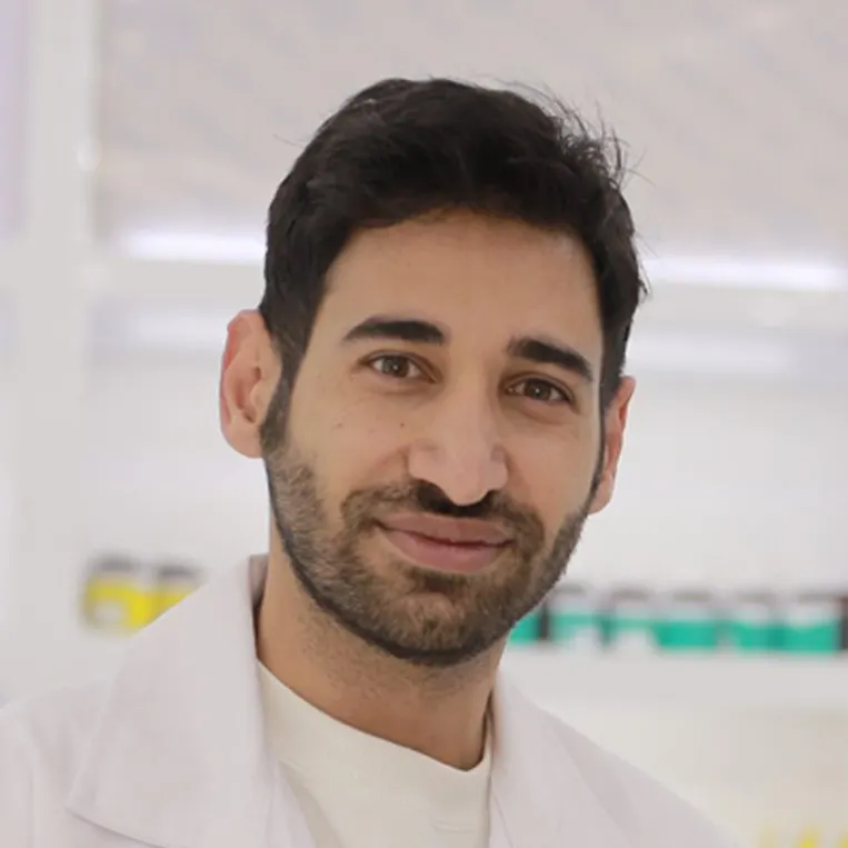 دکتر علی قاسمی