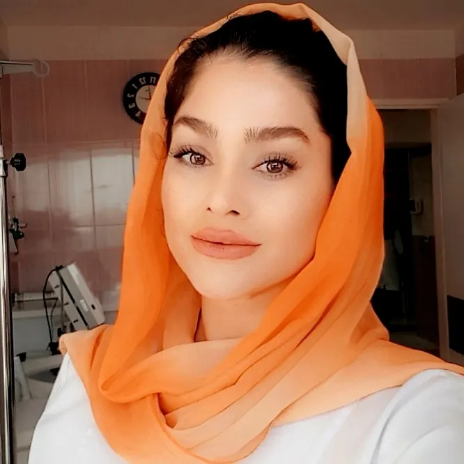 زهرا غفاری