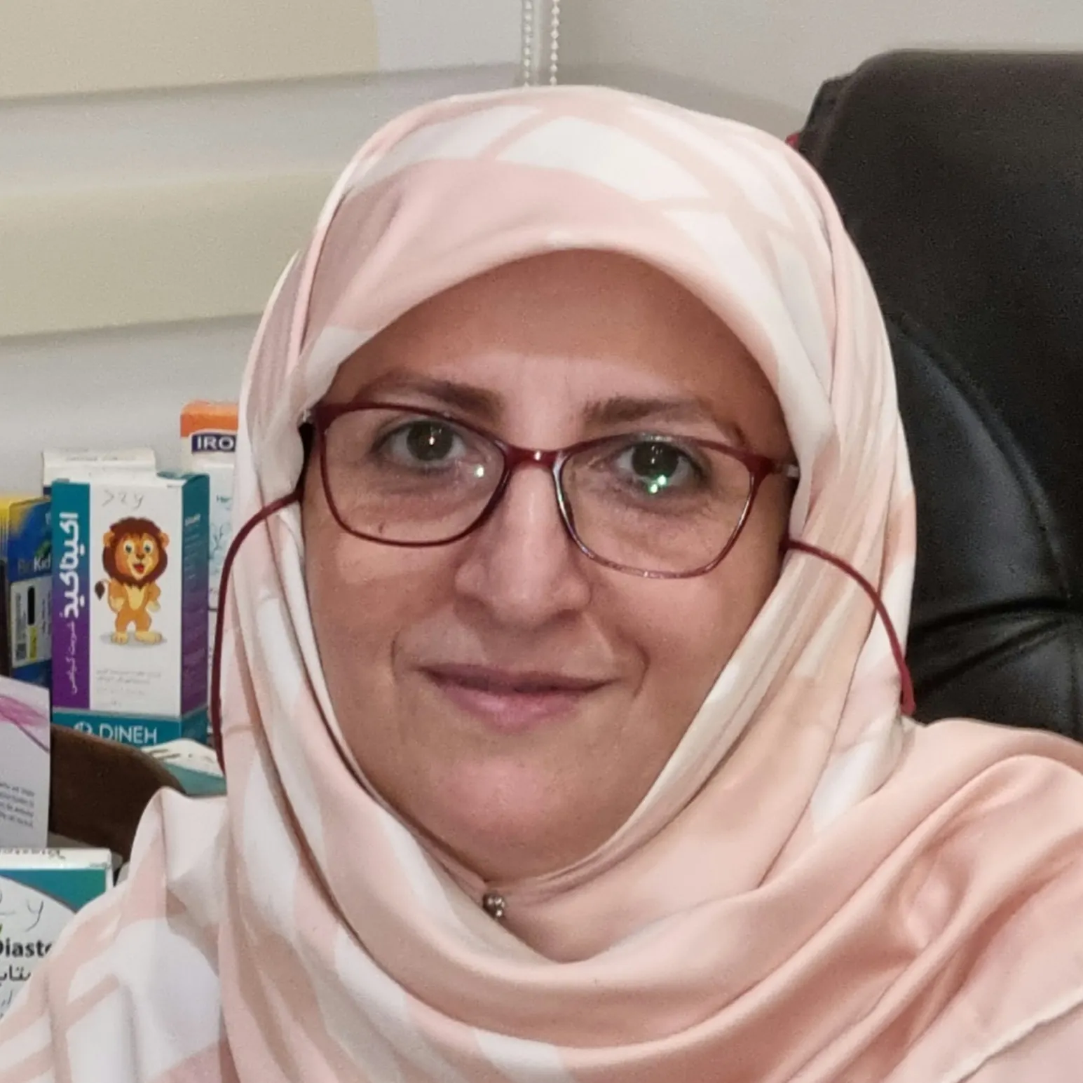 دکتر مریم متفکر
