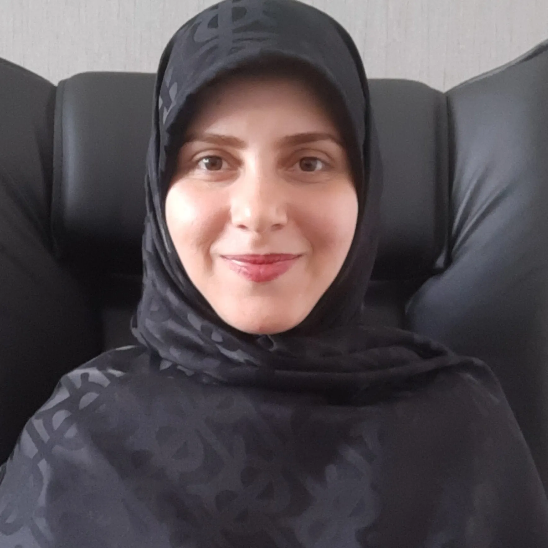 دکتر زهرا هاشمی