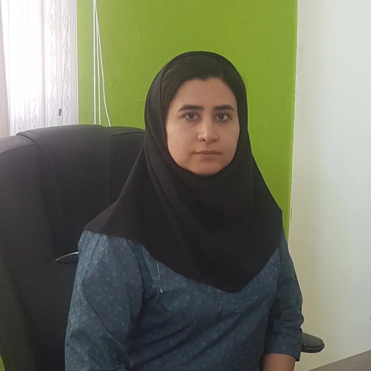 دکتر آمنه عابدی