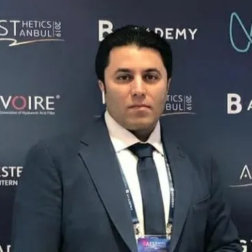 دکتر احسان حامی فرد