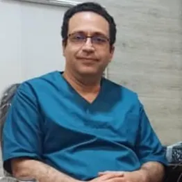 دکتر امین فروغی