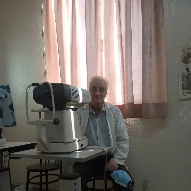 دکتر علیرضا قدردان