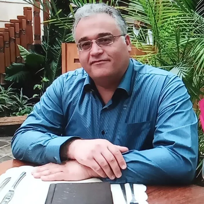 دکتر عباس غلامی