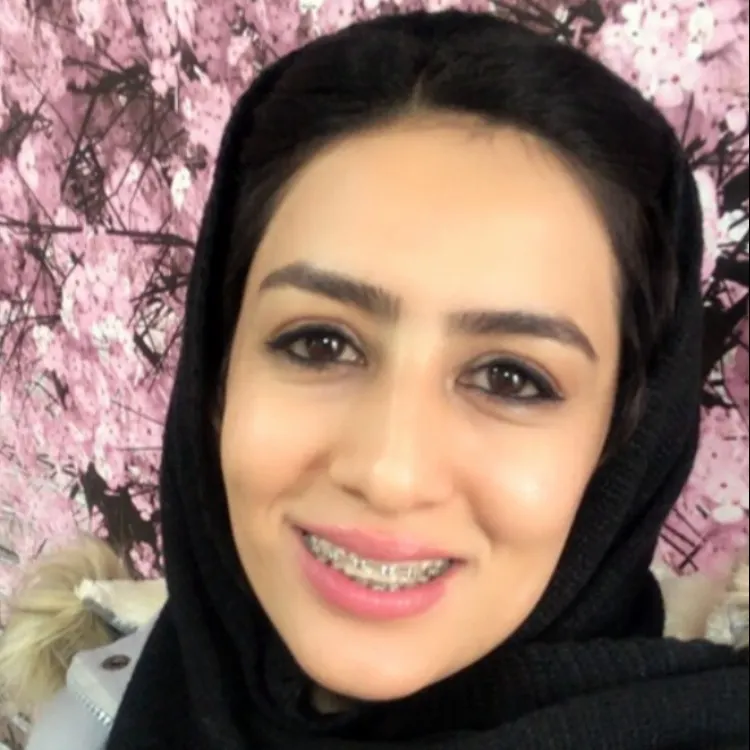 لیلا نوروزی ورزقانی