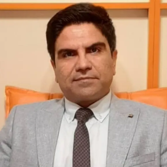 دکتر علی آریایی