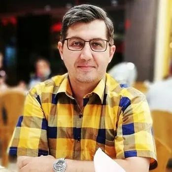 دکتر سیامک فرزانه