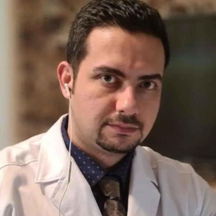 دکتر محمد محمودی فرد