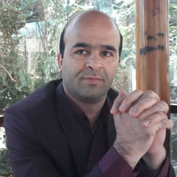 دکتر حسین احمدلو
