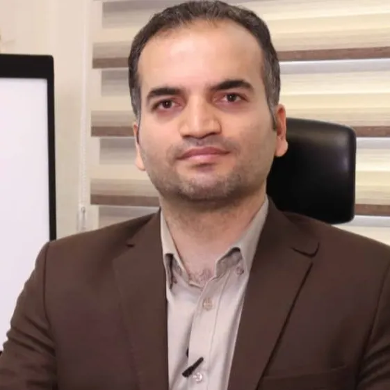 دکتر احمد قمی فر